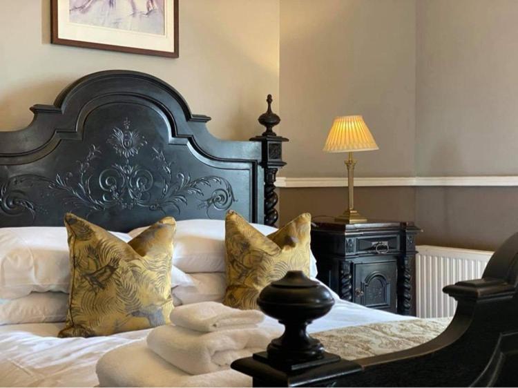 Albert Cottage Hotel Ист-Каус Экстерьер фото