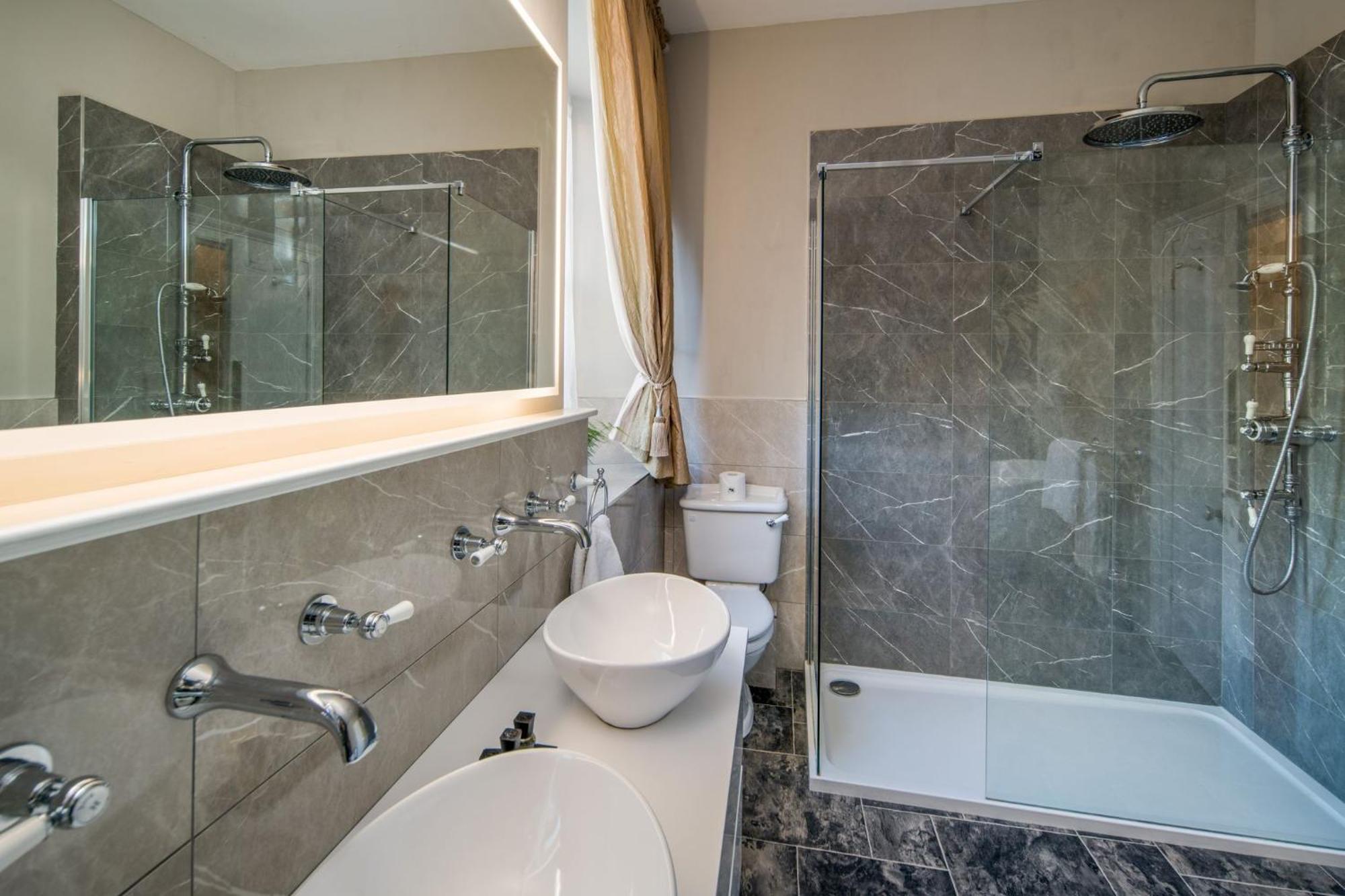 Albert Cottage Hotel Ист-Каус Экстерьер фото